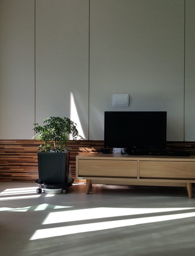 Organisez votre salon avec des meubles TV et rangements astucieux